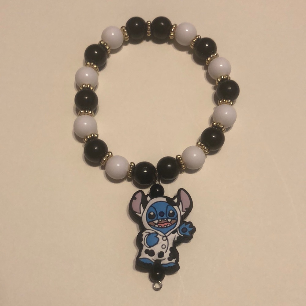 🟢 Stitch Blue Alien Stitch Cow With Costume Black And White Beaded Bracelet - Picture 4 of 11